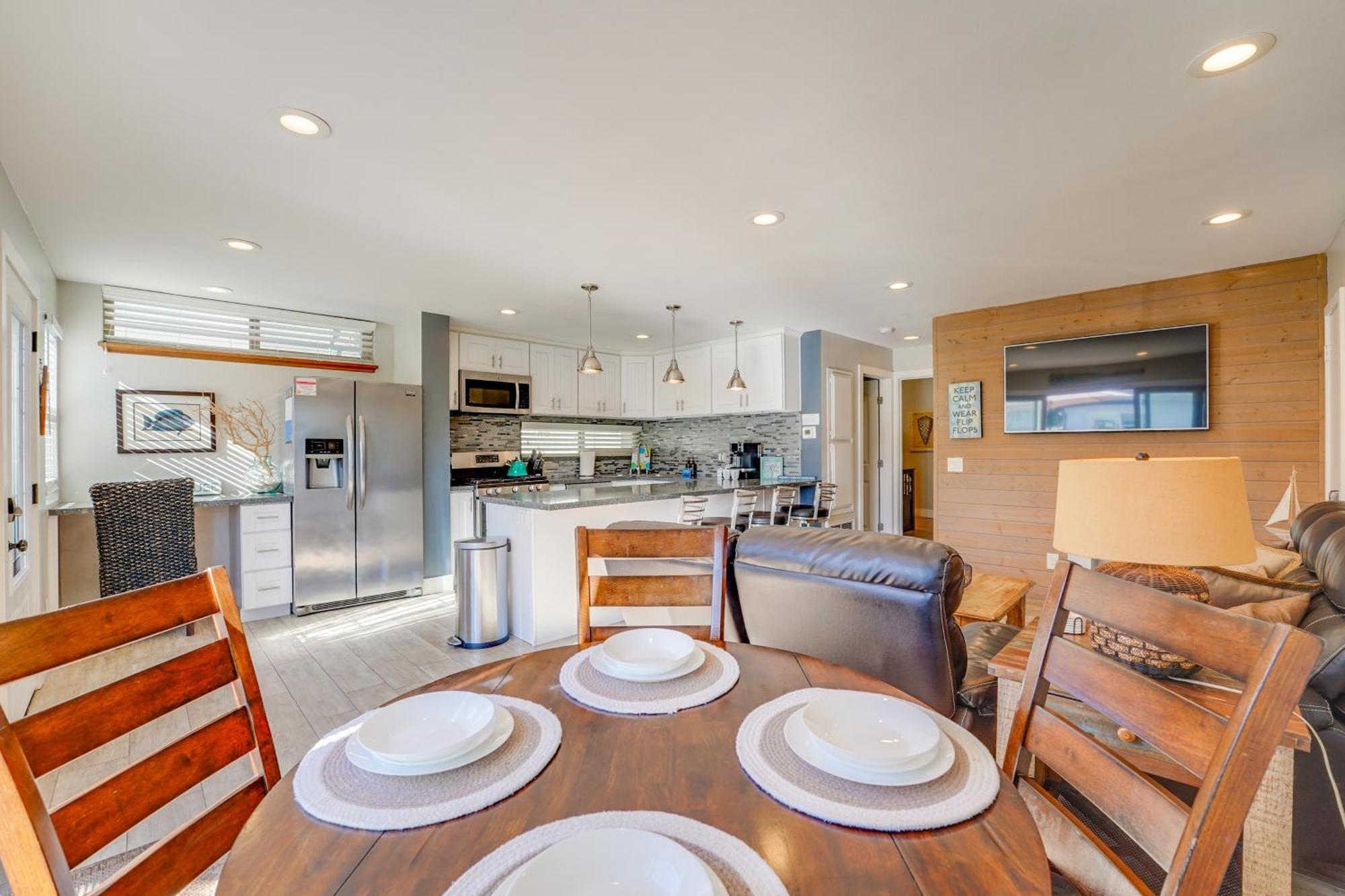 Stunning Beach Home - Large Patio, Parking, Ac & Dog Friendly! San Diego Exteriör bild